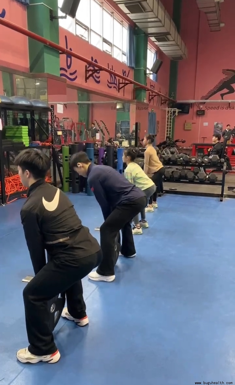 ���ǿ���ҽ�����ģ������˶����������󿵸����������������