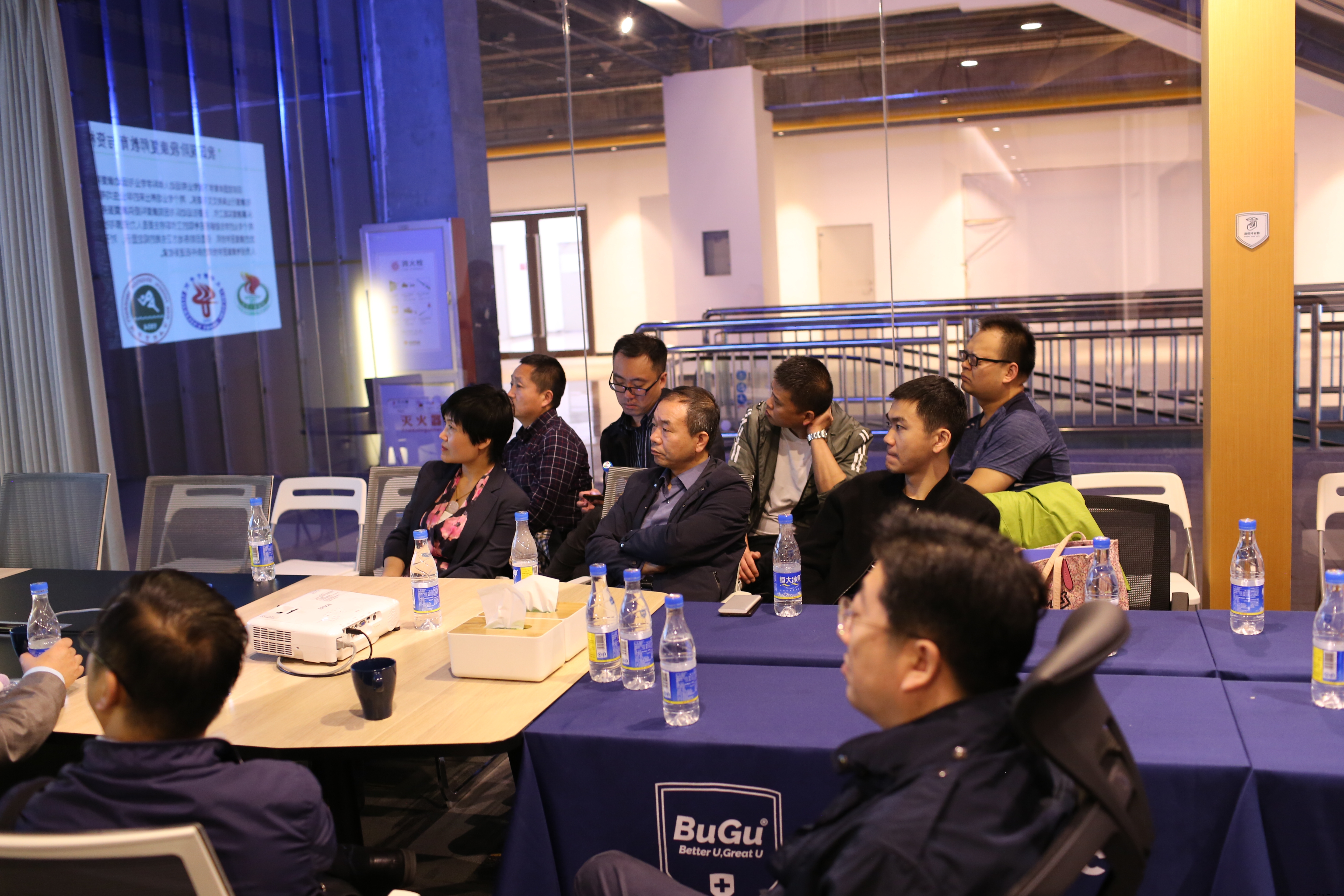 ���ǿ���ҽ�����ģ����ǿ���������ҽ�ƣ�����Ȩ���������ģ�����ϥ�ؽ�MDT����